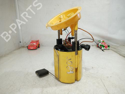 Used Fuel pump BMW 3 Touring (E91) 318 d (122 hp) 7928364