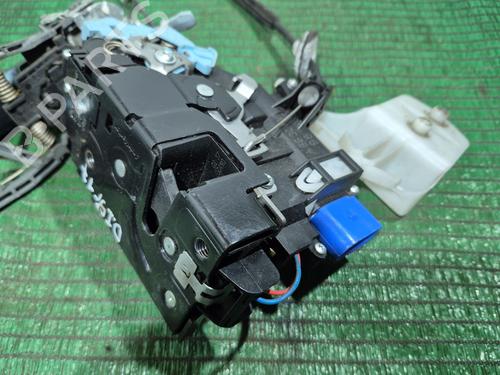 Front left lock VW CADDY III Box Body/MPV (2KA, 2KH, 2CA, 2CH) 1.9 TDI | BP27648533C98 