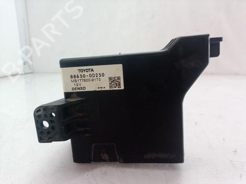 Øvrige styreenhet TOYOTA YARIS (_P9_) [2005-2014]  8600258