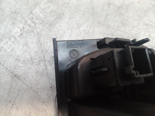 Air vent PEUGEOT 5008 (0U_, 0E_) 1.6 HDi | BP11656696I21