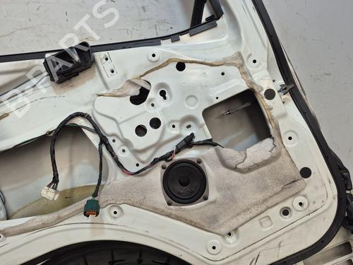 Left front door NISSAN NT400 CABSTAR (F24M) 28.12, 32.12, 35.12 (F91AN, F24M) | BP30273486C2 