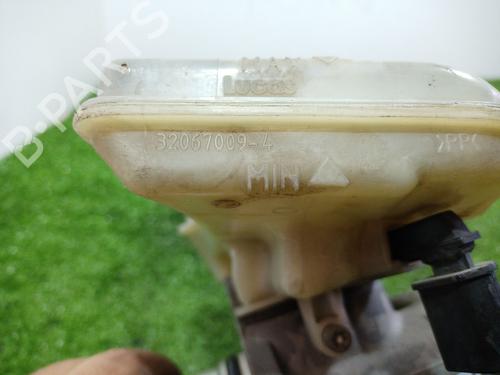 Brake master cylinder AUDI A4 B6 (8E2) 1.9 TDI | BP17982564M77 