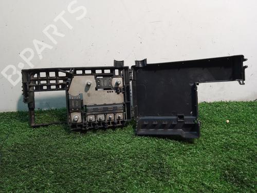 Used Fuse box OPEL INSIGNIA A Saloon (G09) 2.0 CDTI (69) (160 hp) 18527280