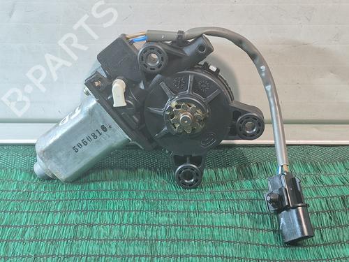 Used Right rear window motor HYUNDAI SANTA FÉ I (SM) 2.0 CRDi 4x4 (125 hp) 31359488