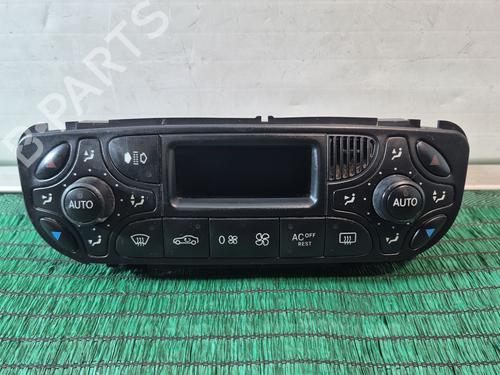 Used Climate control MERCEDES-BENZ C-CLASS (W203) C 270 CDI (203.016) (170 hp) 31069279
