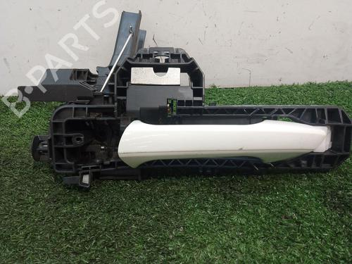 Used Front left exterior door handle MERCEDES-BENZ B-CLASS Sports Tourer (W246, W242) B 180 CDI (246.200) (109 hp) 18644316