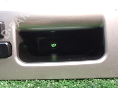 Left front window switch KIA SORENTO I (JC) 2.5 CRDi 4WD | BP21757871I27 