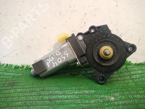 Used Right front window motor Right front window motor KIA SORENTO II (XM) 2.4 CVVT (174 hp) 40102616 40102616