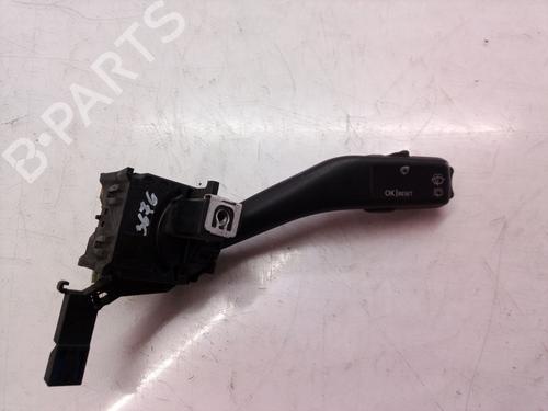 Used Steering column stalk SEAT LEON (1P1) 1.9 TDI (105 hp) 8419252
