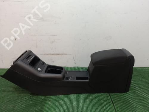Used Middle console VW TIGUAN (5N_) 2.0 TDI (110 hp) 19663581
