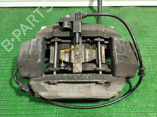 Used Right front brake caliper MERCEDES-BENZ E-CLASS (W211) E 320 CDI (211.026) (204 hp) 31157553