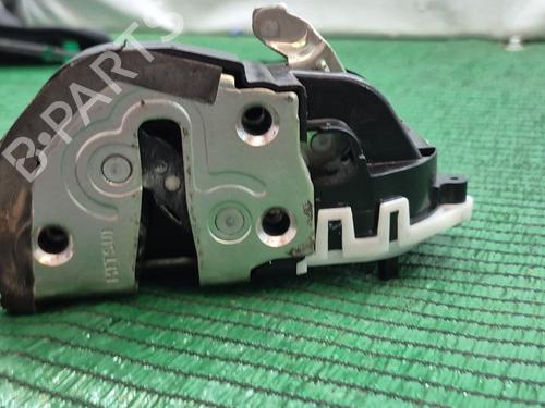 Rear right lock TOYOTA YARIS (_P13_) 1.4 D (NLP130_, NLP130) | BP27473481C99 