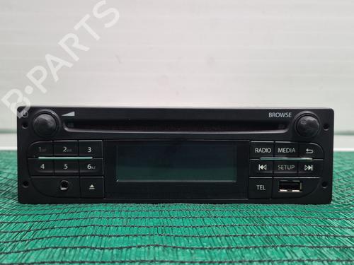 Used Radio RENAULT MASTER III Van (FV) 2.3 dCi 130 RWD (FV01, FV10, FV11, FV12) (130 hp) 30330057