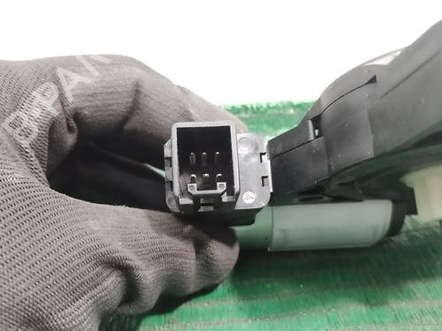 Left front window motor MAZDA 3 (BL) 1.6 MZR (BL14) | BP28450506E21