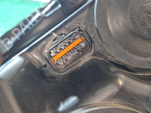 Right headlight CITROËN C4 Picasso I MPV (UD_) 2.0 HDi 138 | BP31579584C29 