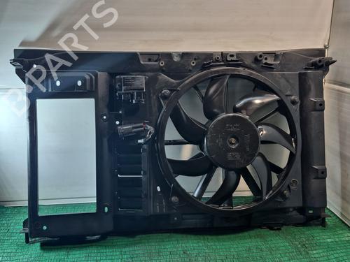 Used Radiator fan PEUGEOT 5008 II (MC_, MJ_, MR_, M4_) 1.6 BlueHDi 120 (MCBHZH, MCBHZW) (120 hp) 30642119