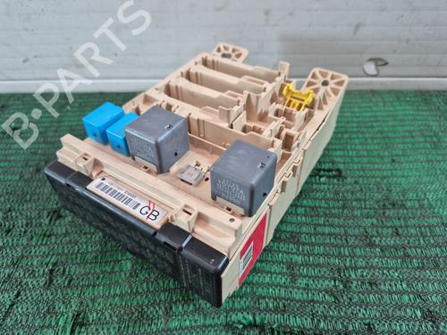Used Fuse box Fuse box 38711305 38711305