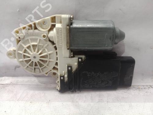 Rudehejsemotor forskærm højre VW GOLF IV (1J1) [1997-2008]  7925618