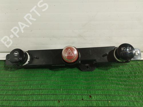 Used Warning switch FIAT 500 (312_) 0.9 (312AXG1A, 312.AXG11) (86 hp) 30770183