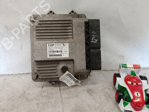 Used Engine control unit (ECU) OPEL CORSA C (X01) 1.3 CDTI (F08, F68) (70 hp) 7922622