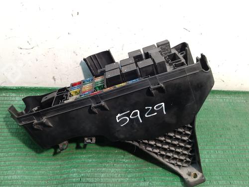 Fuse box VOLVO V70 II (285) 2.4 T | BP28418465E1