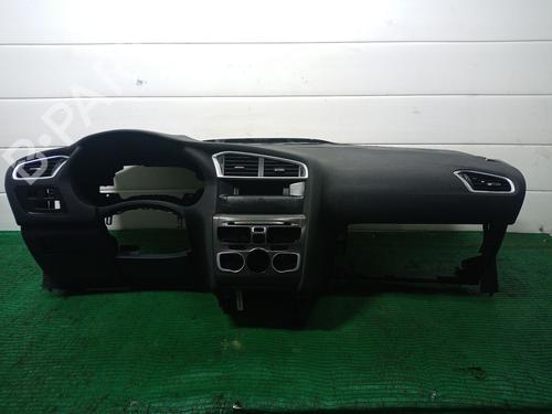 Instrumentbord CITROËN C4 II (NC_) 1.6 HDi 90 (92 hp) 31182410