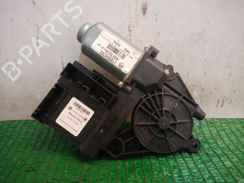 Rudehejsemotor forskærm venstre VW GOLF V (1K1) [2003-2010]  30129608