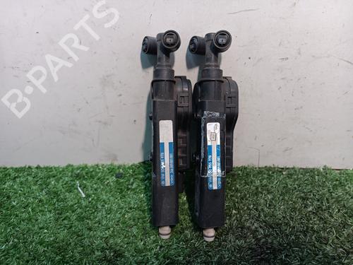 Used Headlight washer VW PHAETON (3D1, 3D2, 3D3, 3D4, 3D6, 3D7, 3D8, 3D9) 3.2 V6 4motion (241 hp) 14303872