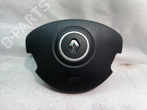 Used Driver airbag RENAULT CLIO III (BR0/1, CR0/1) 1.5 dCi (75 hp) 9840697