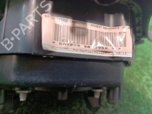 Driver airbag PEUGEOT 5008 (0U_, 0E_) 1.6 HDi | BP15204208C9 