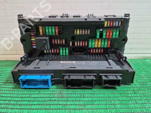 Used Fuse box Fuse box BMW 5 (F10) 525 d xDrive (218 hp) 40228508 40228508