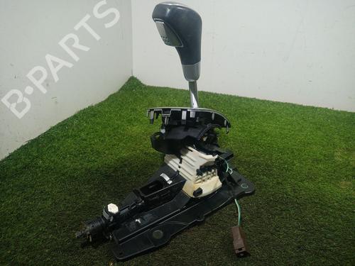 Used Gear lever RENAULT FLUENCE (L3_) Z.E. (95 hp) 29250590