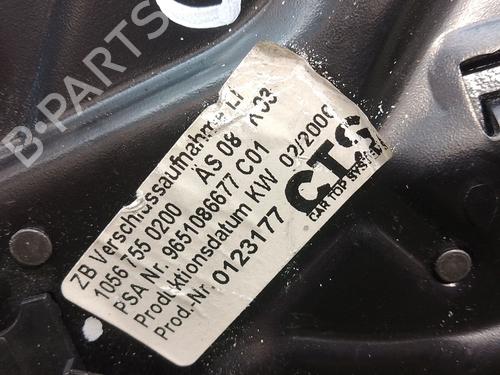 Used Tailgate lock PEUGEOT 307 CC (3B) 2.0 HDi 135 (136 hp) 18406593