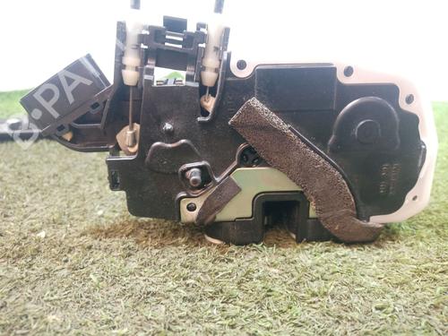 Rear right lock NISSAN JUKE (F15) 1.6 DIG-T 4x4 | BP24935550C99 
