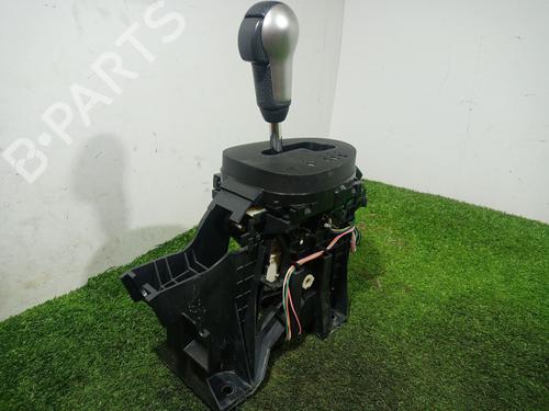 Used Gear lever NISSAN JUKE (F15) 1.6 DIG-T 4x4 (190 hp) 24149052