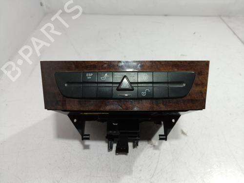 Used Radio MERCEDES-BENZ E-CLASS (W211) E 280 CDI (211.020) (190 hp) 9539168