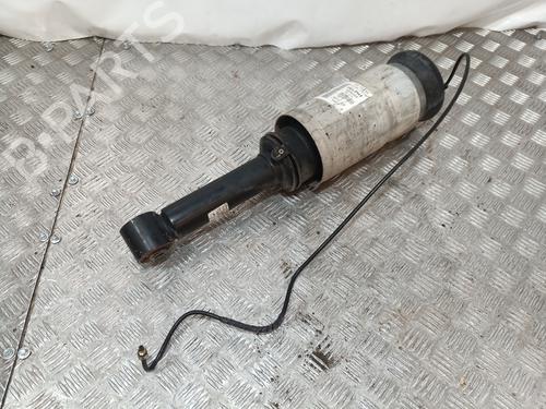 Used Right front shock absorber LAND ROVER DISCOVERY III (L319) 2.7 TD 4x4 (190 hp) 10697351