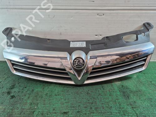 Used Grille Grille 38772428 38772428