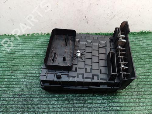 Used Fuse box Fuse box SEAT ALTEA (5P1) 1.9 TDI (90 hp) 40102651 40102651