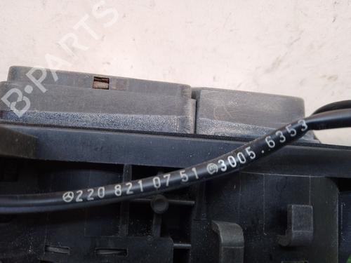 Used Tailgate handle MERCEDES-BENZ S-CLASS (W220) [1998-2005]  17945615