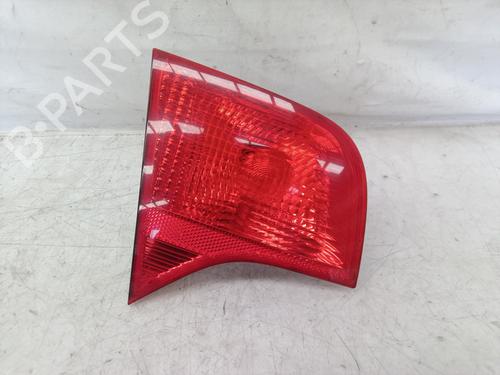 Venstre baglygte bagklap AUDI A4 B7 (8EC) 2.0 TDI (140 hp) 10100977