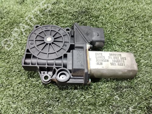 Used Left rear window motor BMW 1 (E81) 120 d (177 hp) 21495278
