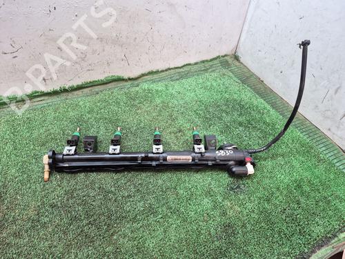 Used Injection rail FORD FIESTA V (JH_, JD_) 1.6 16V (100 hp) 26411241