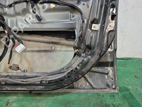 Right front door KIA SORENTO I (JC) 2.5 CRDi 4WD | BP28975864C3 
