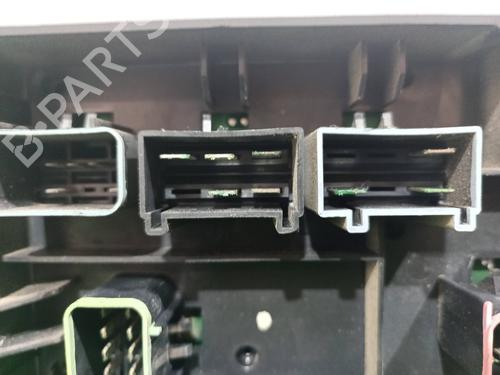 Fuse box CHRYSLER VOYAGER / GRAND VOYAGER III (GS_, NS_)  | BP13527547E1