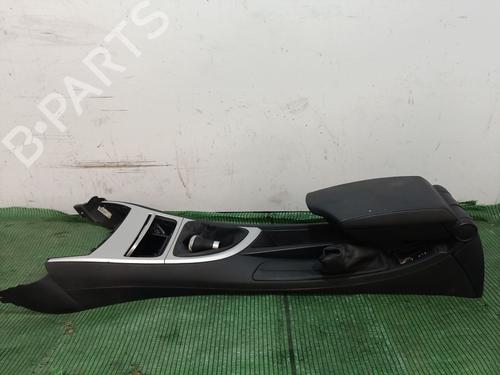 Used Armrest / Center console BMW 1 (E81) 120 d (177 hp) 21550451