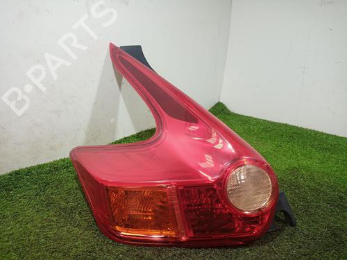 Achterlicht links NISSAN JUKE (F15) 1.6 DIG-T 4x4 (190 hp) 23958015