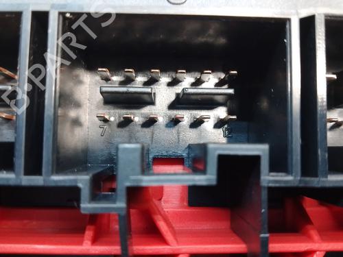 Fuse box VW TOURAN (1T1, 1T2) 2.0 TDI 16V | BP19694559E1 
