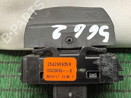 Switch DACIA SANDERO II TCe 90 (B8M1, B8MA, B8AC) | BP28380765I30