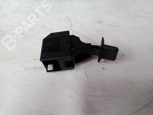 Used Right front window switch Right front window switch AUDI TT Roadster (8N9) 1.8 T (150 hp) 10713645 10713645